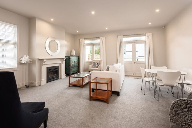 Photo of property in 40f Agra Crescent, Khandallah, Wellington, 6035