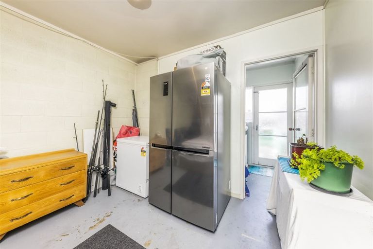 Photo of property in 1/11 Queen Street, Papakura, 2110