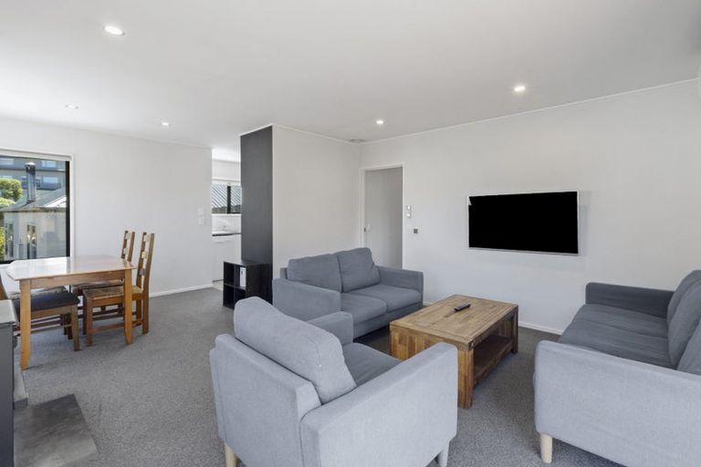 Photo of property in 8b Watts Road, Fernhill, Queenstown, 9300