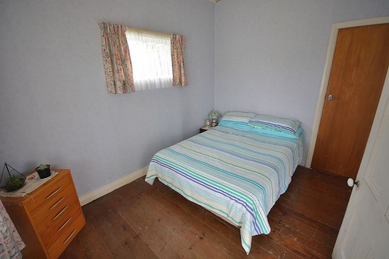 Photo of property in 26 Waimea Road, Waikanae Beach, Waikanae, 5036