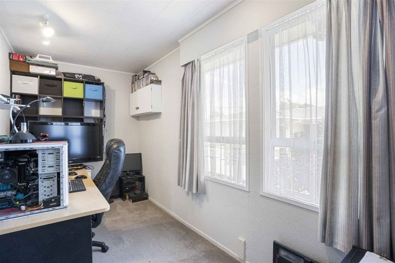 Photo of property in 144 Pigeon Mountain Road, Half Moon Bay, Auckland, 2012