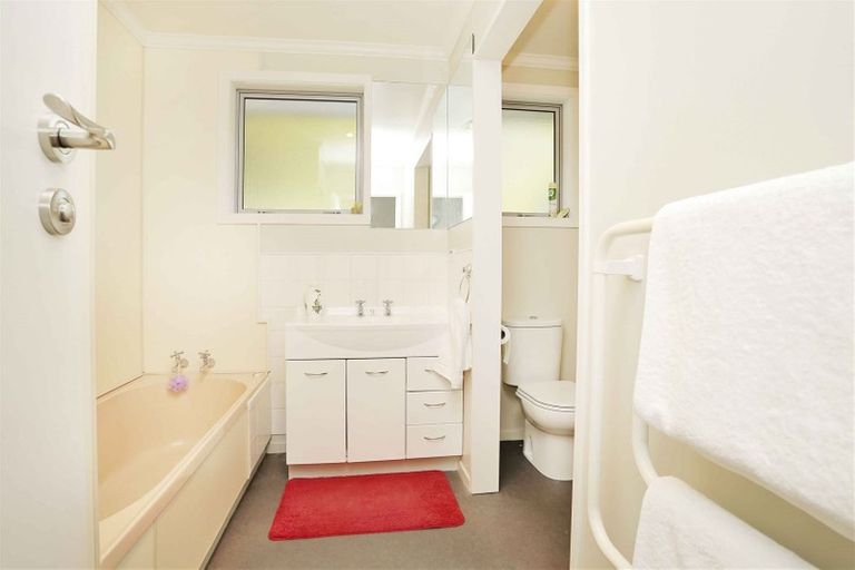 Photo of property in 20 Marama Avenue South, Otatara, Invercargill, 9879