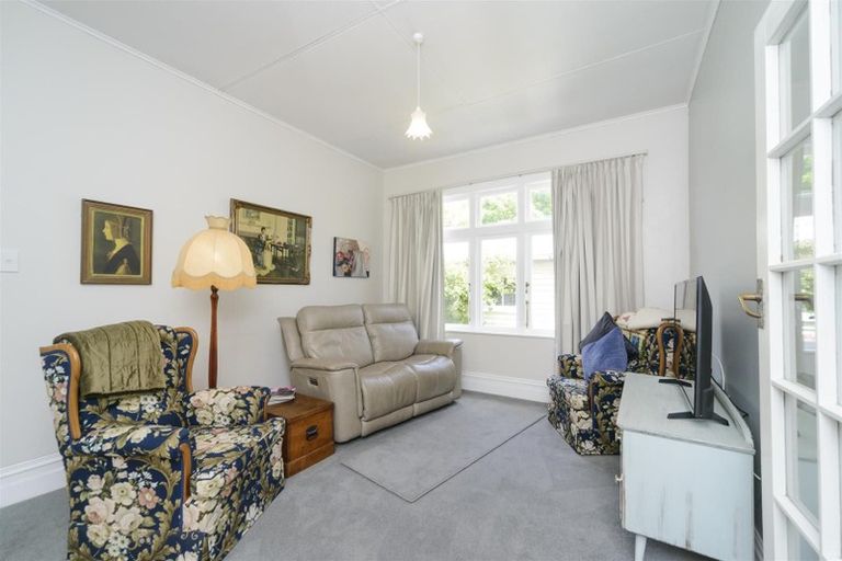 Photo of property in 89 Bridge Street, Bulls, 4818