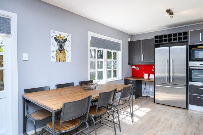 Photo of property in 12 Saturn Crescent, Milson, Palmerston North, 4414