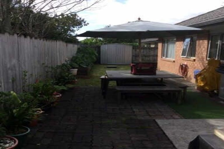 Photo of property in 17a Moffitt Place, Mangere East, Auckland, 2024