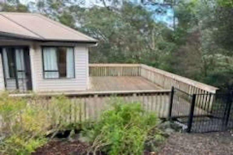 Photo of property in 96 Tiriwa Drive, Massey, Auckland, 0614