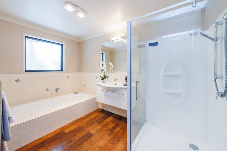 Photo of property in 33 Rodeo Drive, Kelvin Grove, Palmerston North, 4414