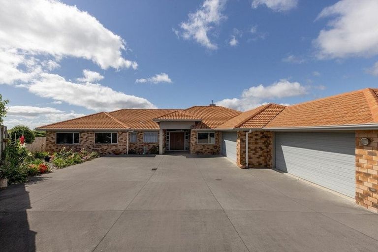 Photo of property in 109 Harbour View Road, Omokoroa, 3114