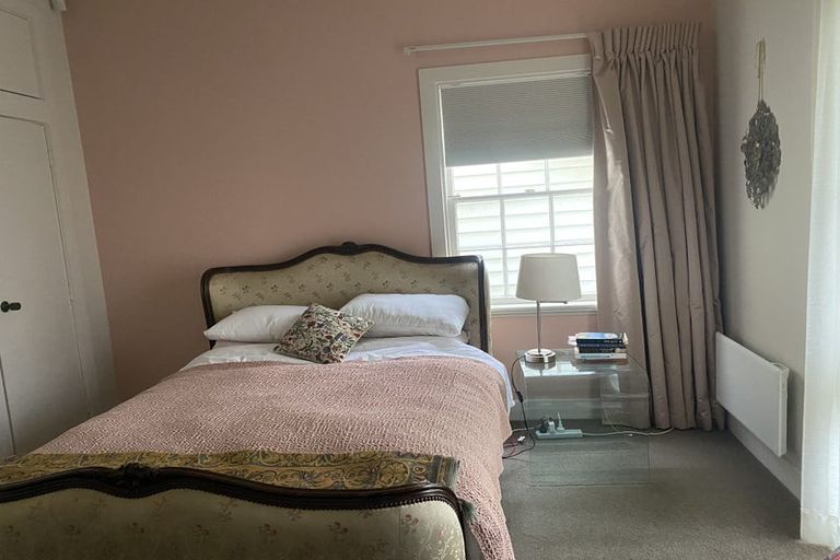 Photo of property in 10 Parliament Street, Thorndon, Wellington, 6011