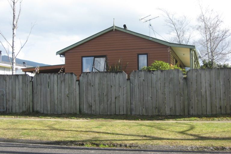 Photo of property in 11 Te Hei Place, Turangi, 3334