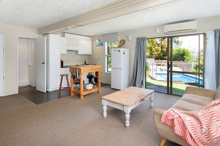 Photo of property in 7 Evelyn Road, Cockle Bay, Auckland, 2014