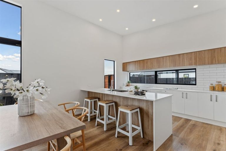 Photo of property in 10 Burkett Street, Marshland, Christchurch, 8051