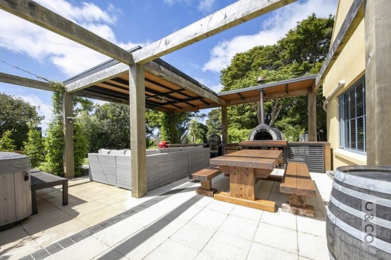 Photo of property in 31 Rosella Grove, Waimauku, 0812