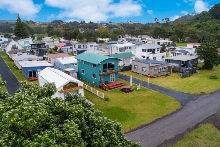 Photo of property in 26 Third Avenue, Urenui, 4377