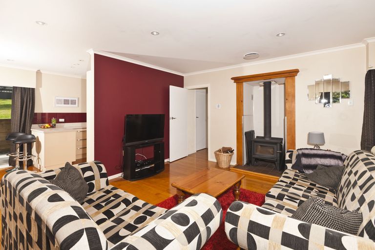 Photo of property in 56 Tuatara Drive, Te Kamo, Whangarei, 0112