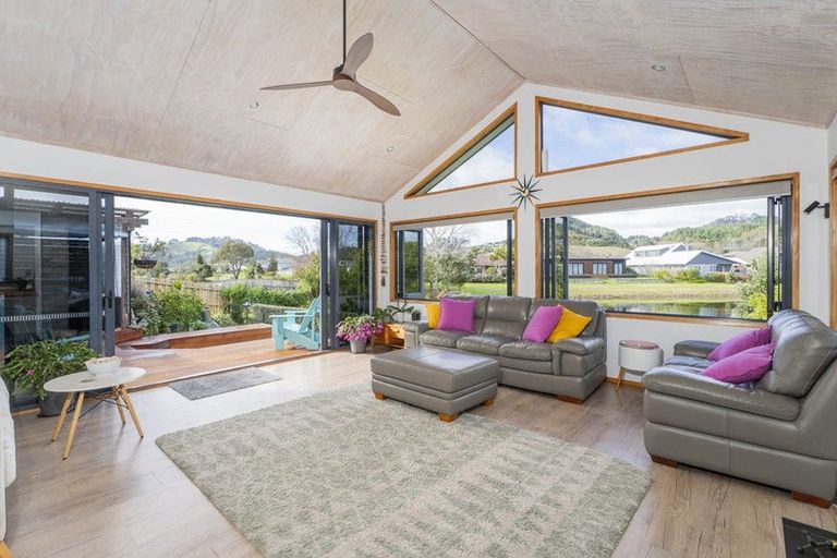 Photo of property in 13 Martin Place, Cooks Beach, Whitianga, 3591