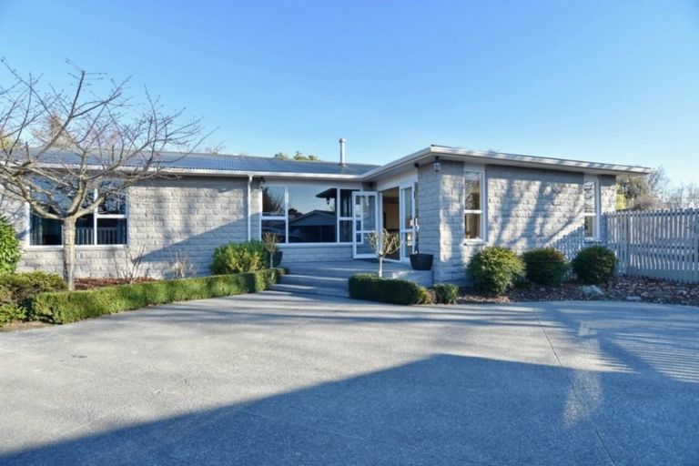 Photo of property in 8 Sonia Place, Casebrook, Christchurch, 8051