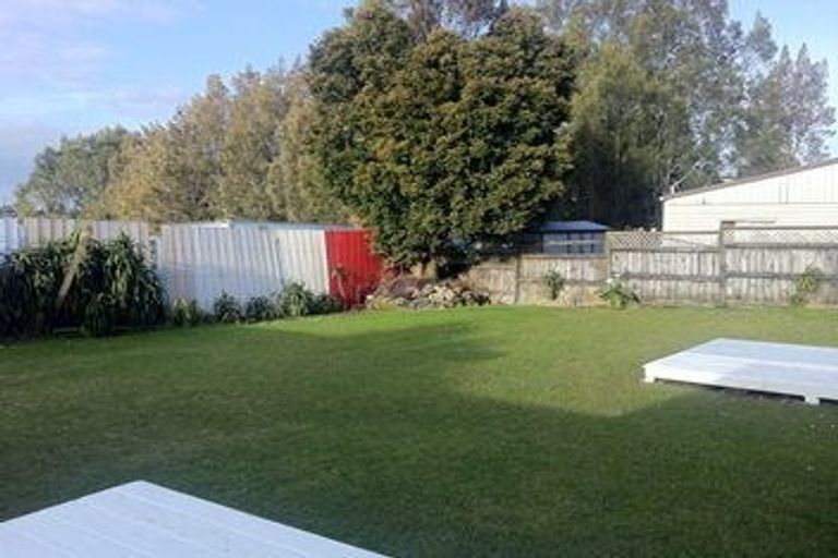 Photo of property in 21 Silverstone Place, Henderson, Auckland, 0612