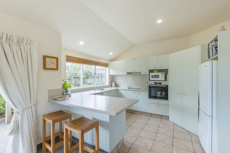 Photo of property in 100 Michael Road, Paraparaumu Beach, Paraparaumu, 5032