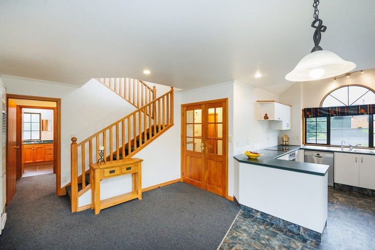 Photo of property in 11 Woodgate Court, Fitzherbert, Palmerston North, 4410