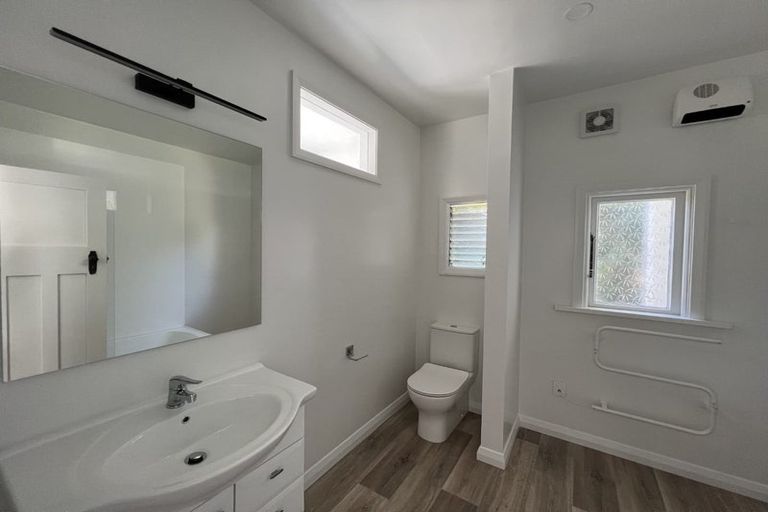 Photo of property in 123 Forfar Street, Clyde Hill, Dunedin, 9011