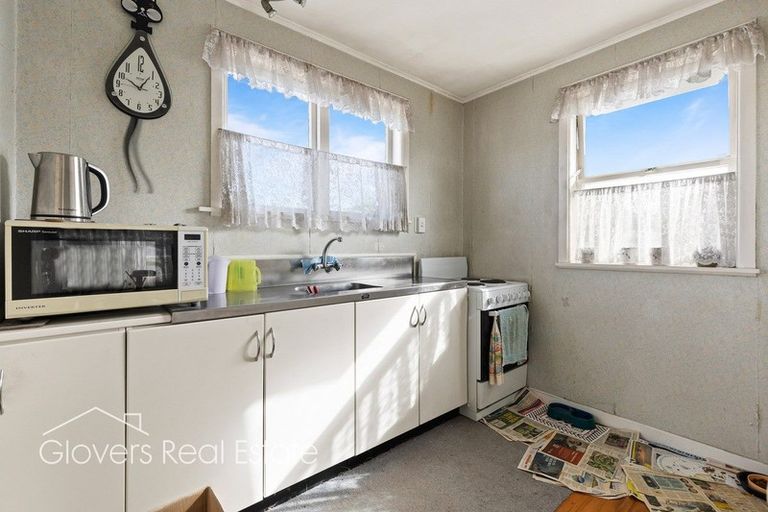 Photo of property in 72 Hepburn Road, Glendene, Auckland, 0602
