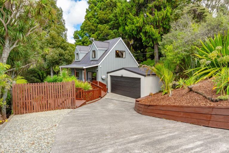 Photo of property in 169 Wairere Road, Waitakere, Henderson, 0782