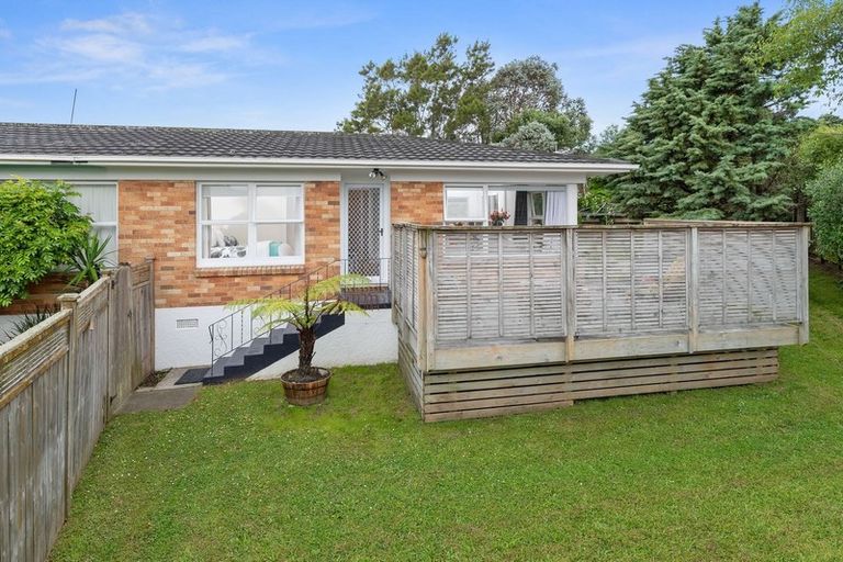 Photo of property in 4/32 Wicklow Road, Narrow Neck, Auckland, 0622