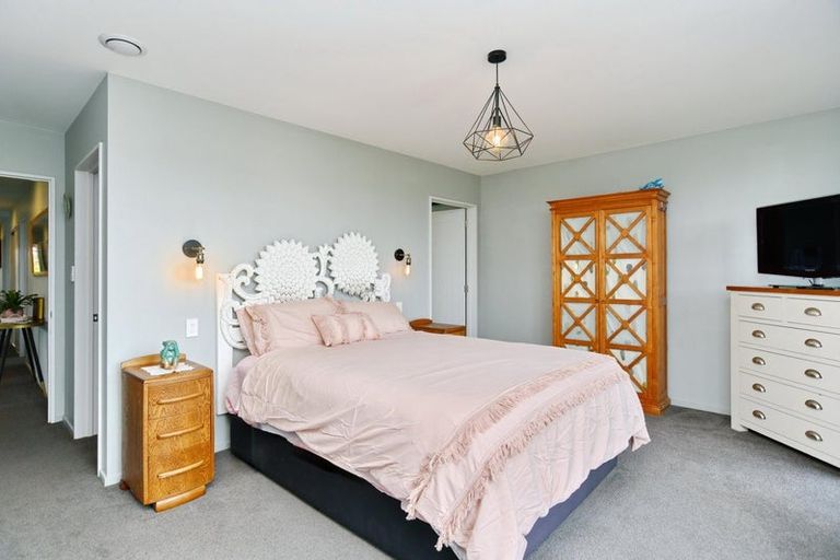 Photo of property in 27 Westpark Boulevard, Rangiora, 7400