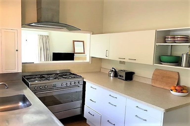 Photo of property in 6a Sefton Street, Wadestown, Wellington, 6012