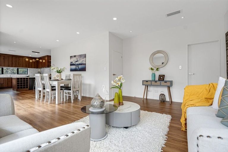 Photo of property in 25 Tannaghmore Drive, Flat Bush, Auckland, 2019