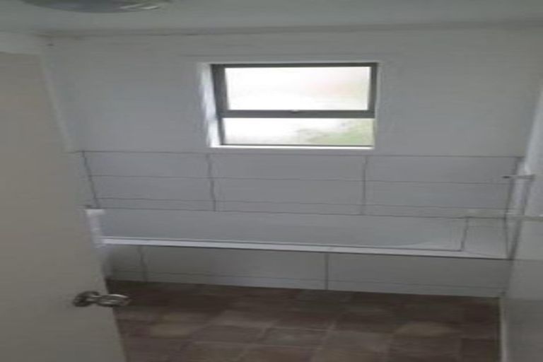 Photo of property in 2/73a Russell Road, Manurewa, Auckland, 2102