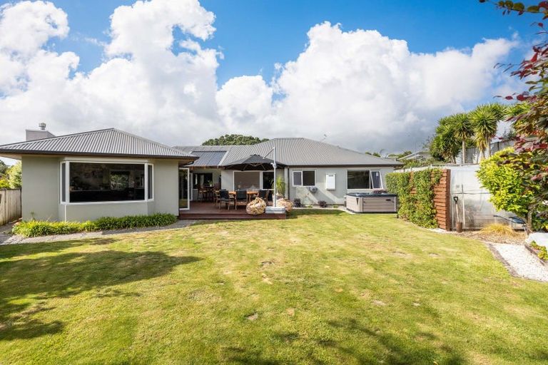 Photo of property in 71 Karamea Street, Whalers Gate, New Plymouth, 4310