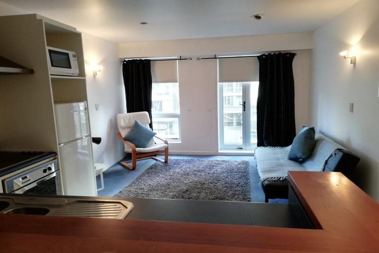 Photo of property in Terrace Heights Apartments, 3b/163 The Terrace, Wellington Central, Wellington, 6011