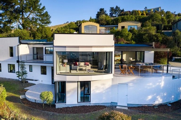 Photo of property in 4 Gardenhill Lane, Redcliffs, Christchurch, 8081