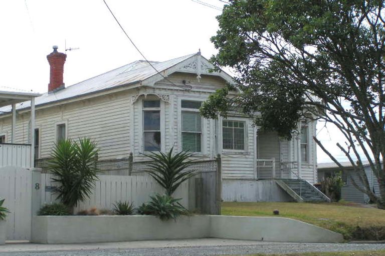 Photo of property in 10 Stafford Road, Northcote Point, Auckland, 0627