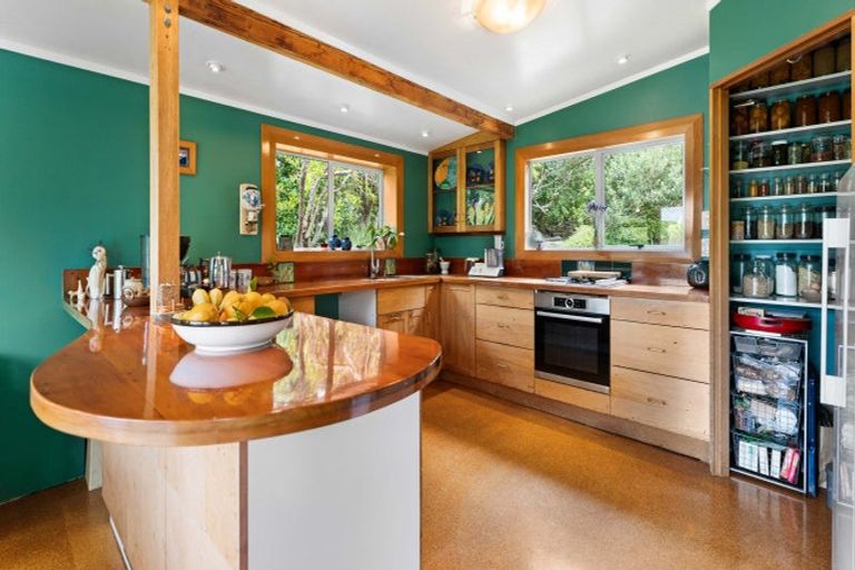 Photo of property in 2447 Port Waikato-waikaretu Road, Waikaretu, Tuakau, 2695