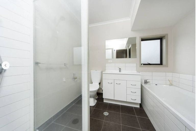 Photo of property in St Claire Village, 7/172 Mcleod Road, Te Atatu South, Auckland, 0610
