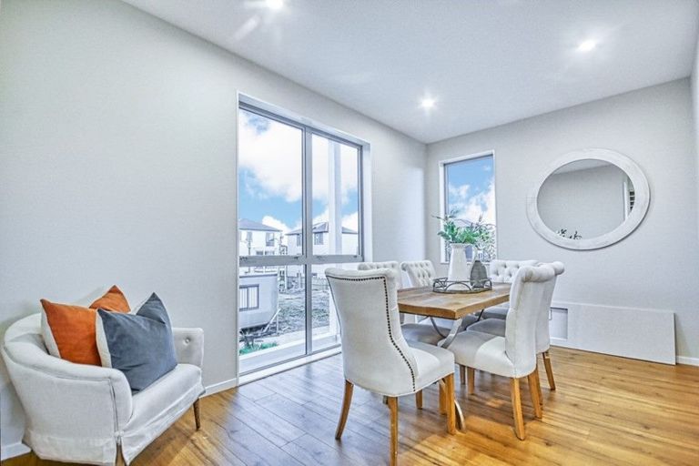 Photo of property in 23 Nephrite Lane, Henderson, Auckland, 0610