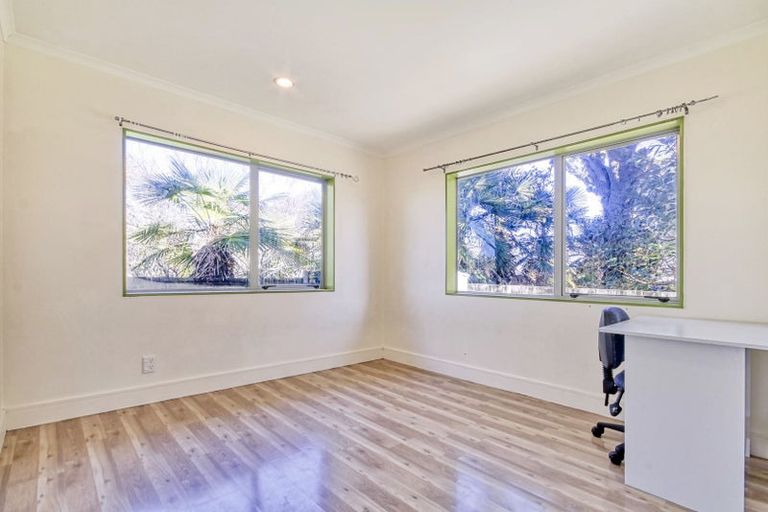 Photo of property in 9a Waterfront Road, Mangere Bridge, Auckland, 2022