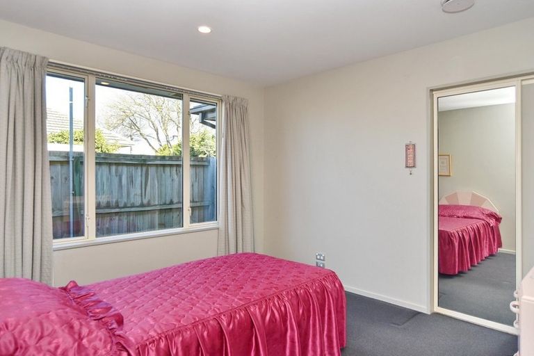 Photo of property in 36 Withells Road, Avonhead, Christchurch, 8042