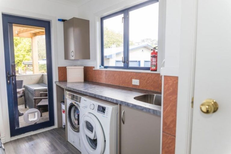 Photo of property in 19 Smith Street, Dannevirke, 4930