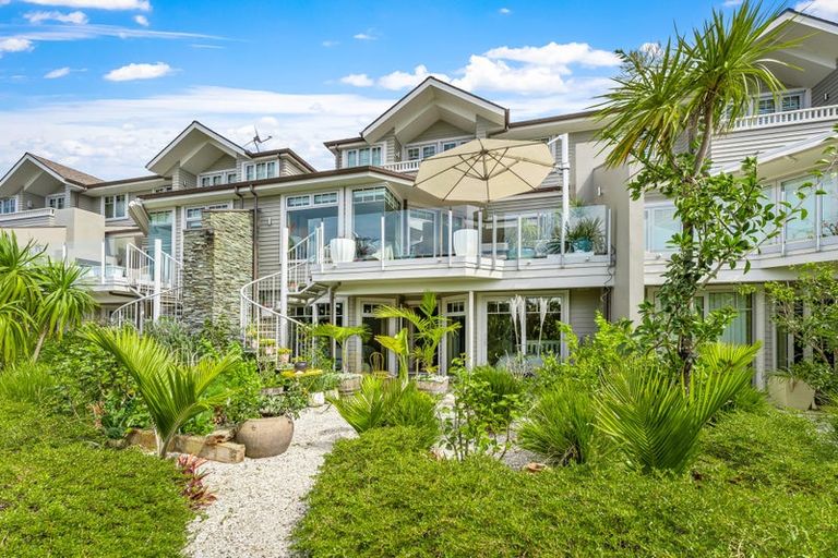 Photo of property in 39 Little Compton Mews, Snells Beach, 0920