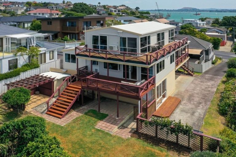 Photo of property in 2/158 Bucklands Beach Road, Bucklands Beach, Auckland, 2012
