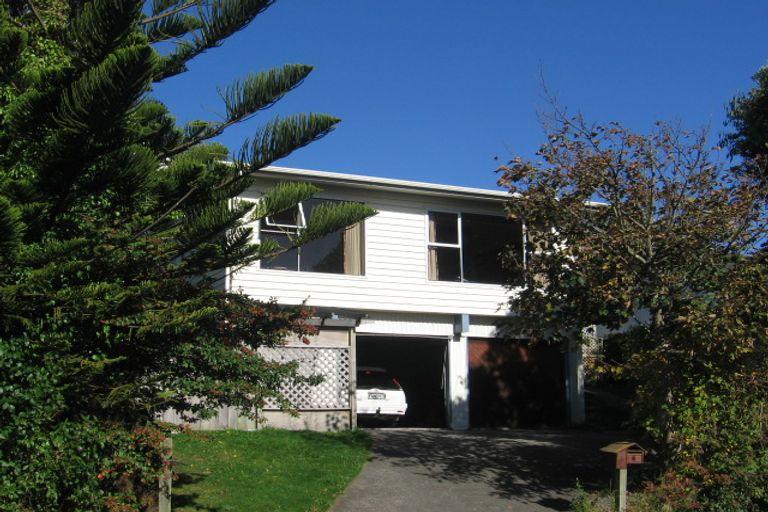 Photo of property in 4 Chorley Grove, Churton Park, Wellington, 6037