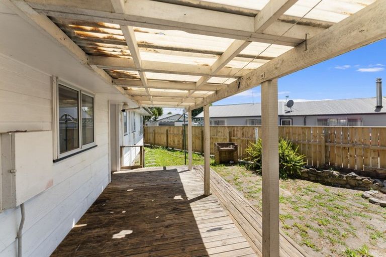 Photo of property in 27 Heather Street, Levin, 5510