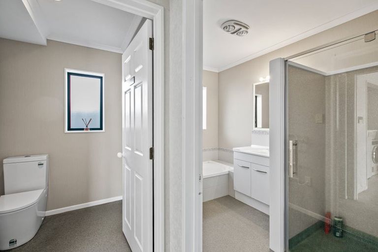 Photo of property in 2 Sanders Avenue, Westown, New Plymouth, 4310