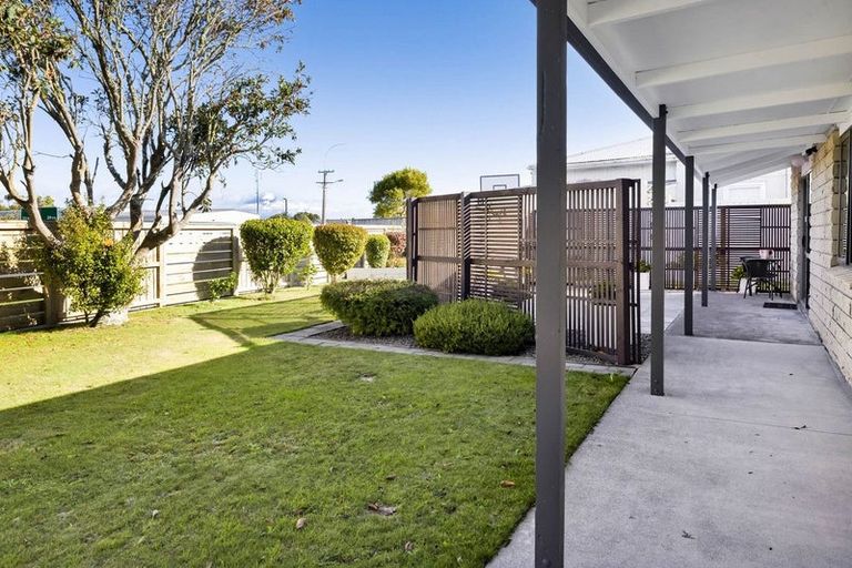 Photo of property in 212 Waihi Road, Hawera, 4610