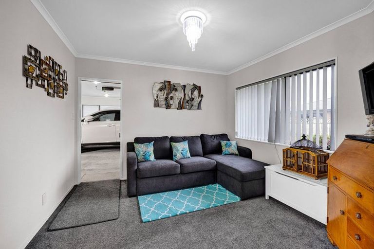 Photo of property in 12 Fantham Street, Hawera, 4610