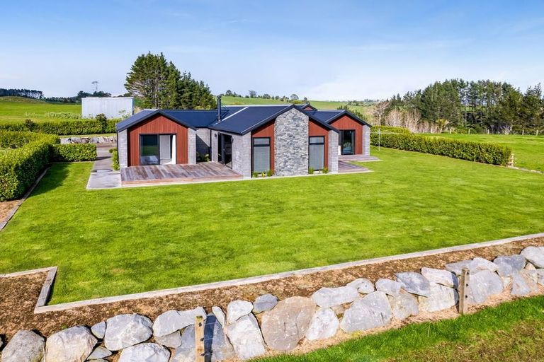 Photo of property in 110 Stockman Road, Tikorangi, Waitara, 4383